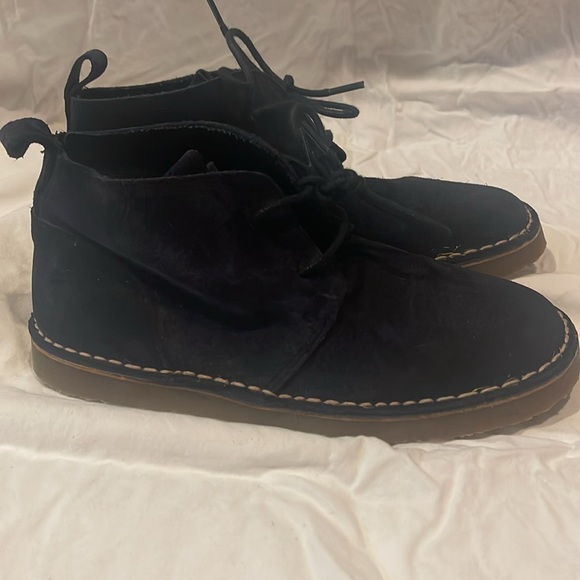 Zara size 32 navy Chukka boot. Approximately a kids size 1. NWOT. - Picture 2 of 5